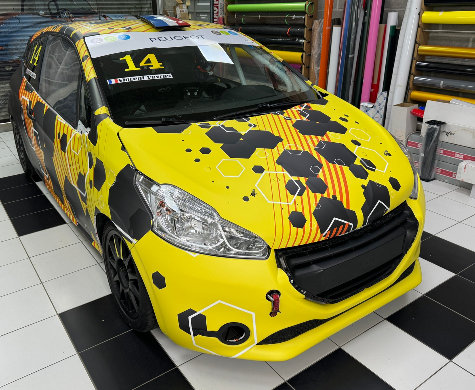 Film compétition - Adhesive Lab