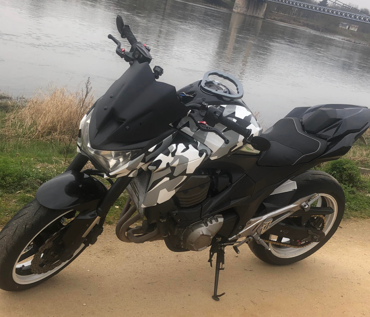 Covering moto - vue 3