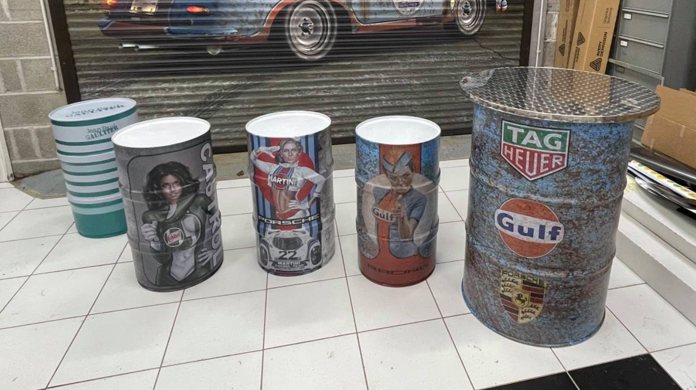 Tabouret et table bidon huile Adhesive Lab